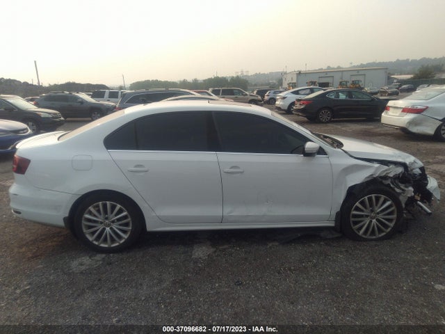 3VWL17AJ3GM368882 Volkswagen Jetta Sedan 1.8t Sel