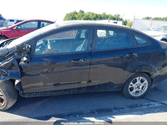 3FADP4BJ3FM224207 Ford FIESTA SE