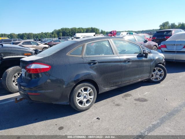 3FADP4BJ3FM224207 Ford FIESTA SE
