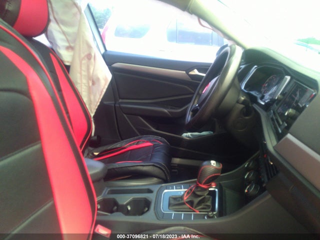 3VWCB7BU6KM177195 Volkswagen Jetta S/se/r-line