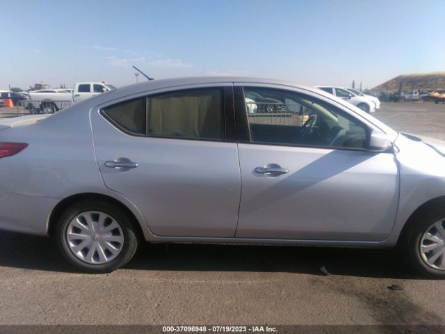 3N1CN7AP0KL833499 Nissan Versa Sedan Sv