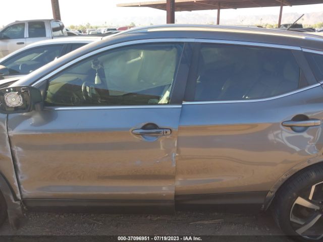 JN1BJ1CV6LW265948 Nissan Rogue Sport Sl