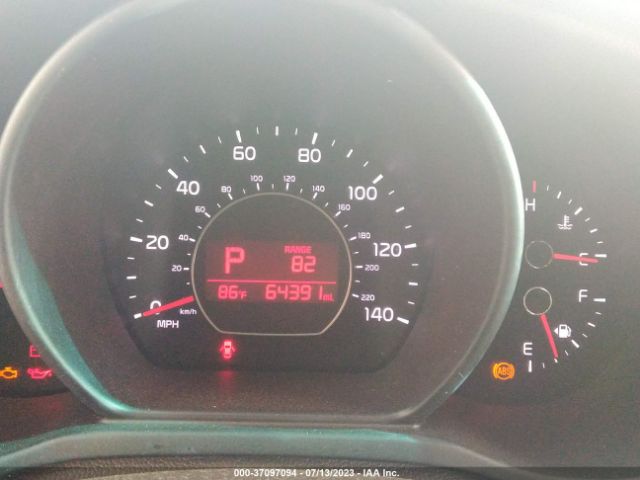 KNDJN2A25J7561224 KIA Soul Base