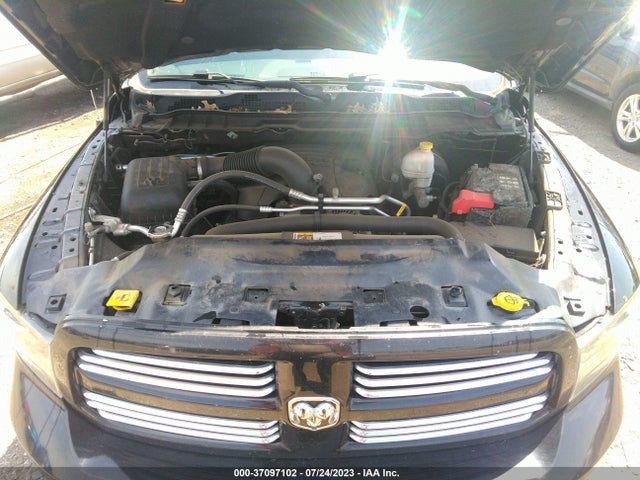 1C6RR7UT6FS781833 RAM 1500 Sport