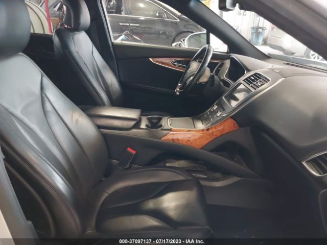 2LMTJ8KR3GBL52518 Lincoln Mkx Select
