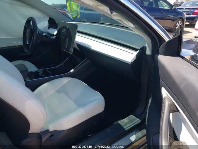 Tesla Model 3 Long Range 2018 5YJ3E1EB5JF079263 Image 11