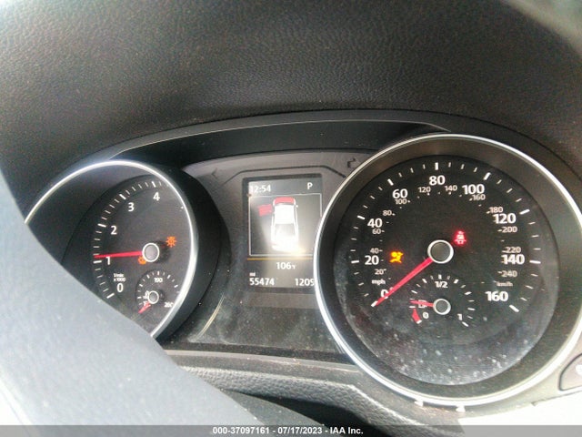 1VWLA7A3XKC010996 Volkswagen Passat 2.0t Wolfsburg Edition