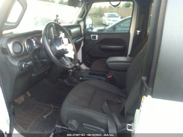 1C4GJXAG0KW552274 Jeep Wrangler Sport S