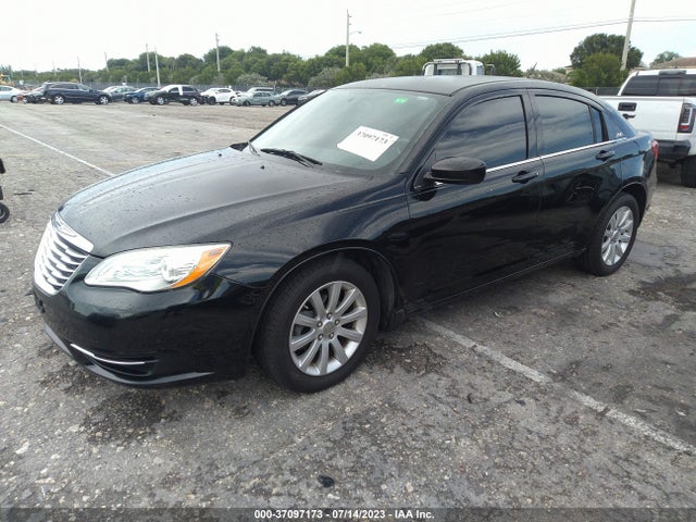 1C3CCBBB4EN171833 Chrysler 200 Touring