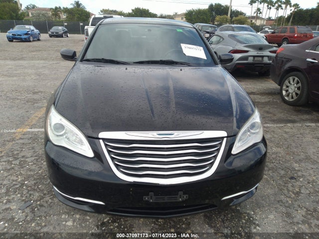 1C3CCBBB4EN171833 Chrysler 200 Touring