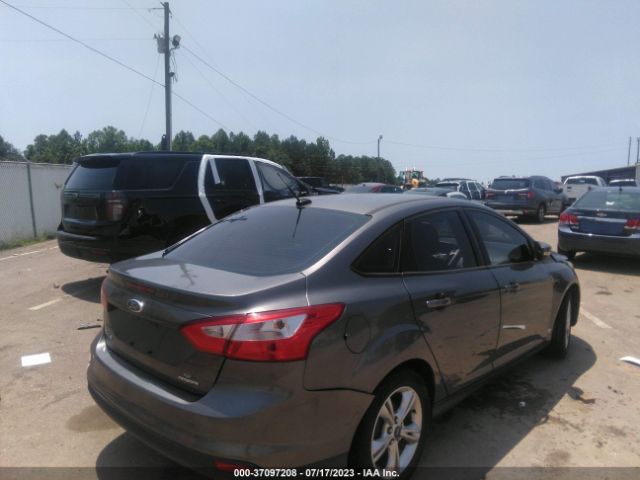 1FADP3F23EL306340 Ford FOCUS SE