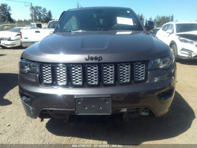 1C4RJFAG2JC492145 Jeep Grand Cherokee Altitude