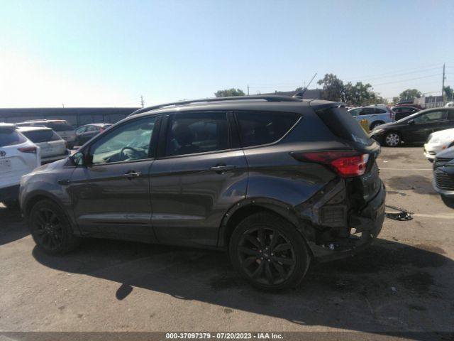 1FMCU9GD8KUB06802 Ford ESCAPE SE