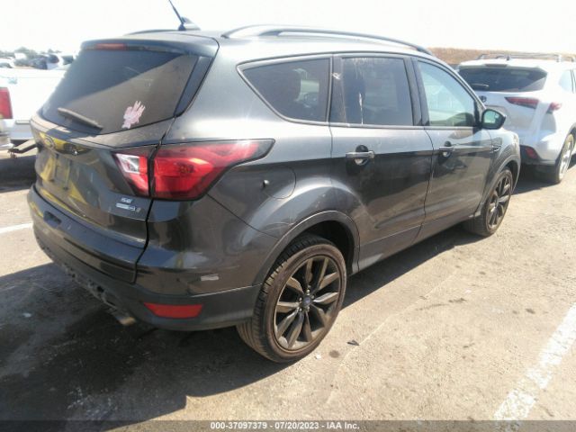 1FMCU9GD8KUB06802 Ford ESCAPE SE