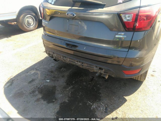 1FMCU9GD8KUB06802 Ford ESCAPE SE