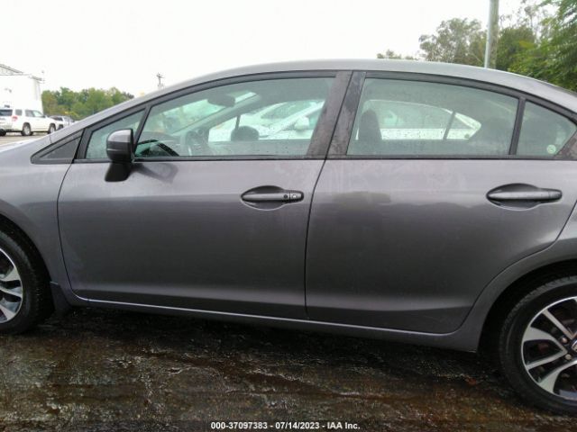 19XFB2F87FE024499 Honda Civic Sedan Ex