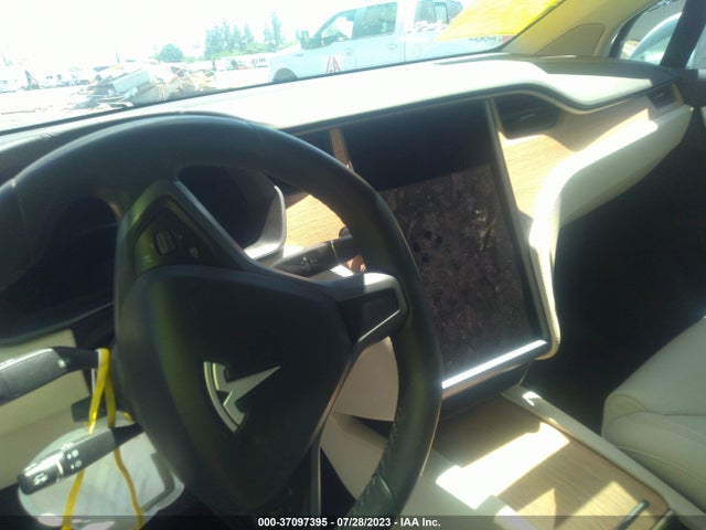 5YJXCBE28JF100183 Tesla Model X 75d/100d/p100d