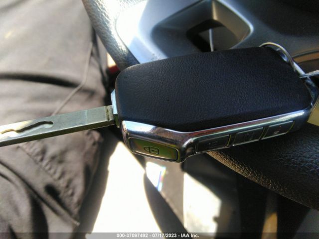 KNDJ23AU4L7021303 KIA SOUL LX