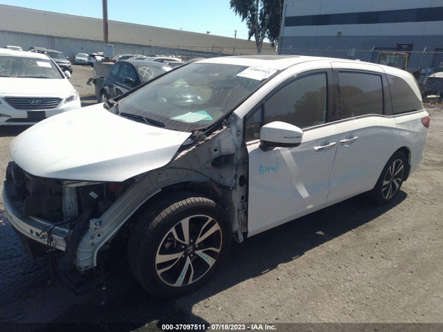 Honda Odyssey Elite 2018 5FNRL6H92JB065424 Image 2