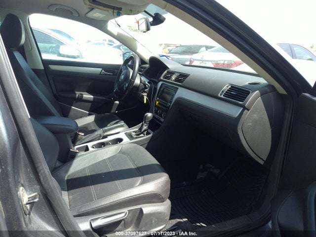 2013 VOLKSWAGEN PASSAT SE VIN: 1VWBP7A34DC015267