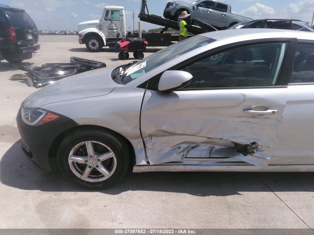 Hyundai ELANTRA SE 2017 5NPD74LF7HH174649 Image 6
