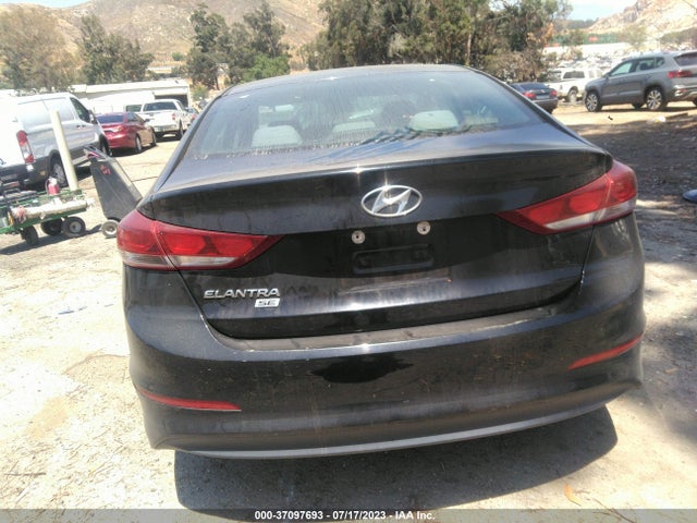 Hyundai ELANTRA SE 2018 5NPD74LF0JH279880 Image 9