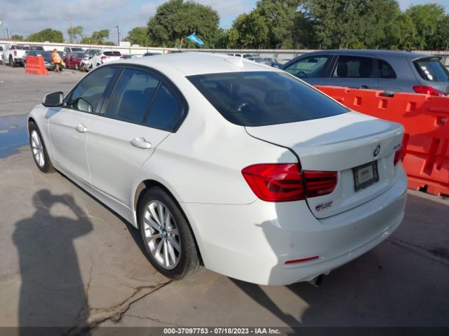 WBA8E1G54GNT34862 BMW 3 Series 320i