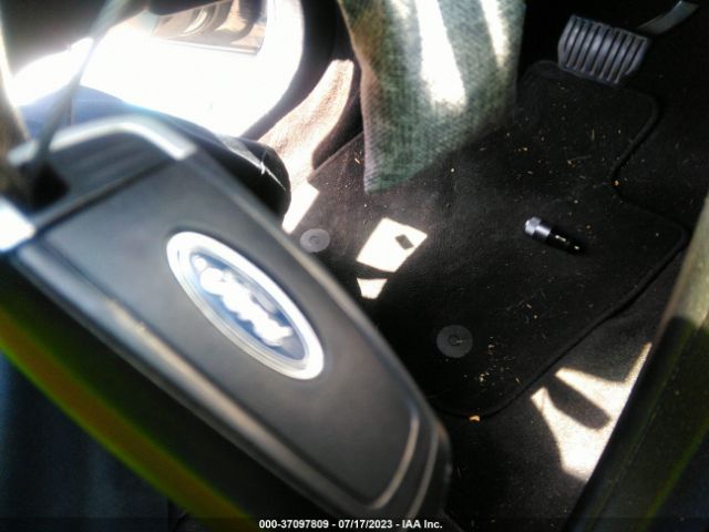 3FA6P0RU6KR261153 Ford Fusion Hybrid Titanium