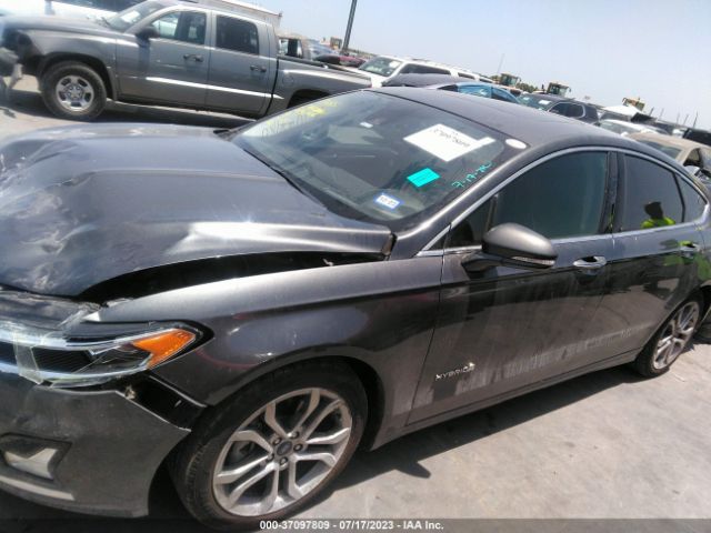 3FA6P0RU6KR261153 Ford Fusion Hybrid Titanium
