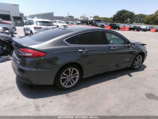 3FA6P0RU6KR261153 Ford Fusion Hybrid Titanium