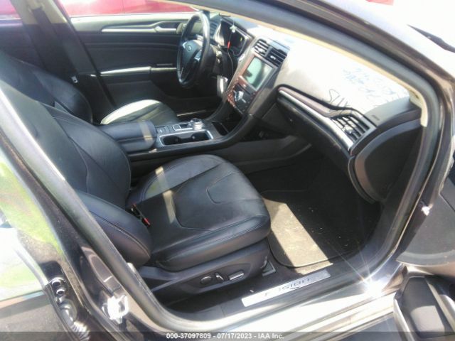 3FA6P0RU6KR261153 Ford Fusion Hybrid Titanium