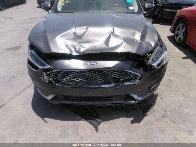 3FA6P0RU6KR261153 Ford Fusion Hybrid Titanium