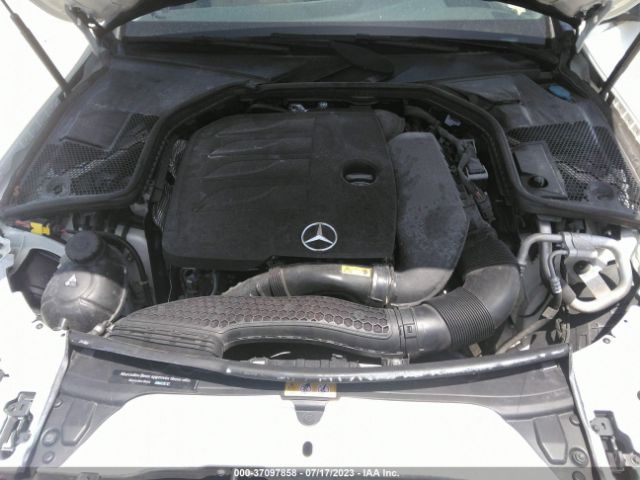 55SWF8DB3KU300699 Mercedes-Benz C-class C 300