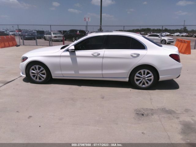 55SWF8DB3KU300699 Mercedes-Benz C-class C 300