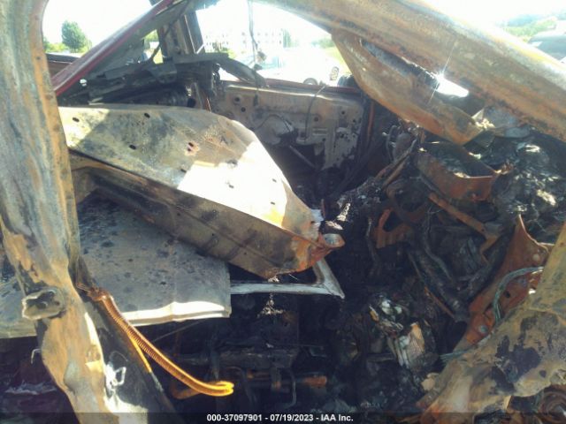 1FMCU0JD6HUD17851 Ford Escape Titanium