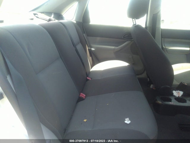 2007 FORD FOCUS S/SE/SES VIN: 1FAFP34N57W241160