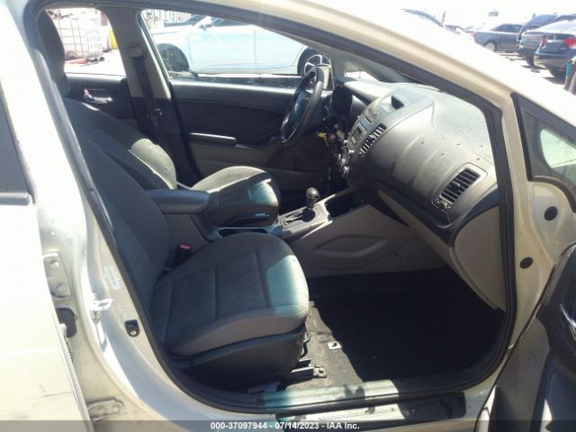 KNAFK4A69F5259044 KIA FORTE LX