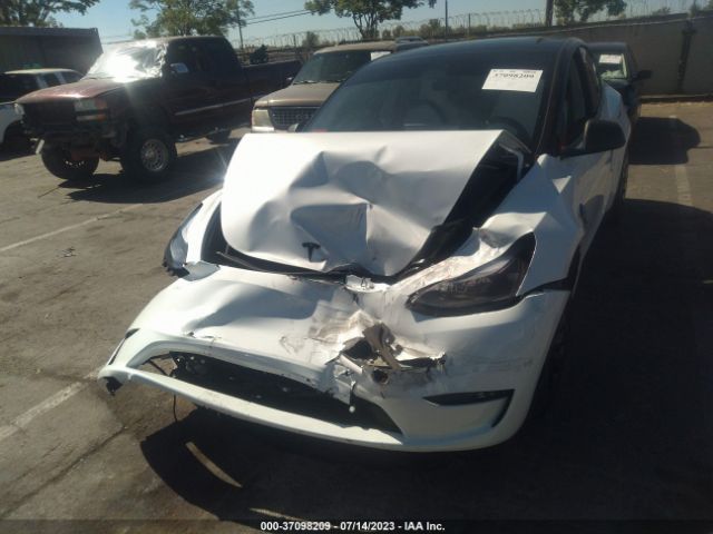 7SAYGDEF6NF561382 Tesla Model Y Performance