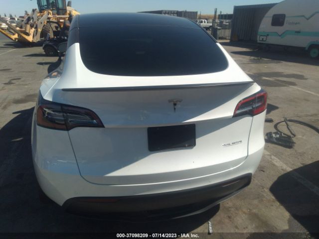 7SAYGDEF6NF561382 Tesla Model Y Performance