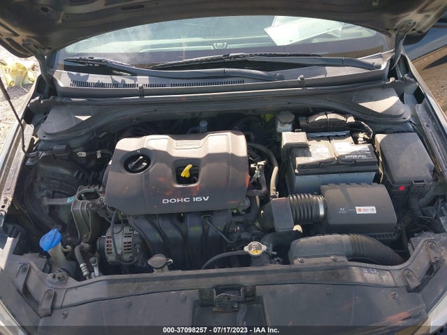 Hyundai ELANTRA SE 2017 5NPD74LF3HH132334 Image 17
