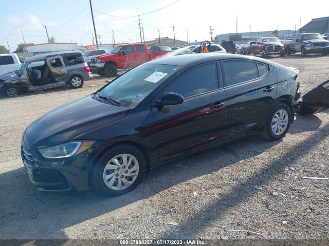 Hyundai ELANTRA SE 2017 5NPD74LF3HH132334 Image 2