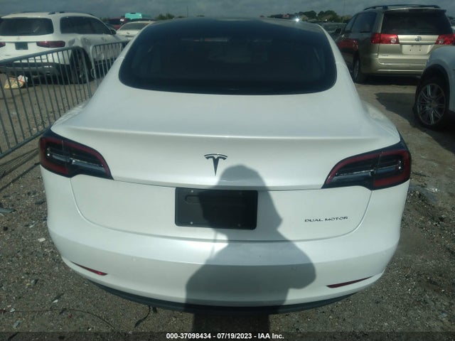 2022 Tesla 3, VIN: 5YJ3E1EBXNF259201