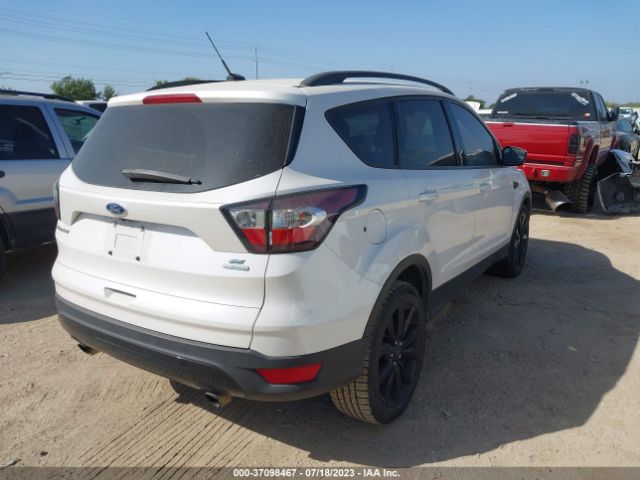 1FMCU0GDXJUD19969 Ford ESCAPE SE