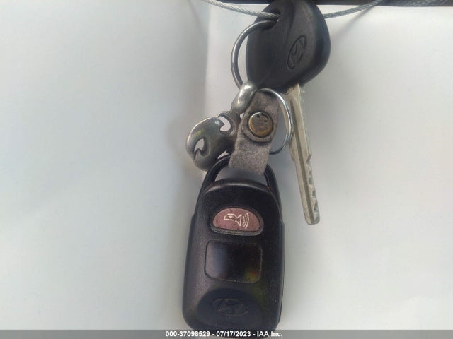 2011 HYUNDAI ELANTRA GLS VIN: 5NPDH4AE0BH034750