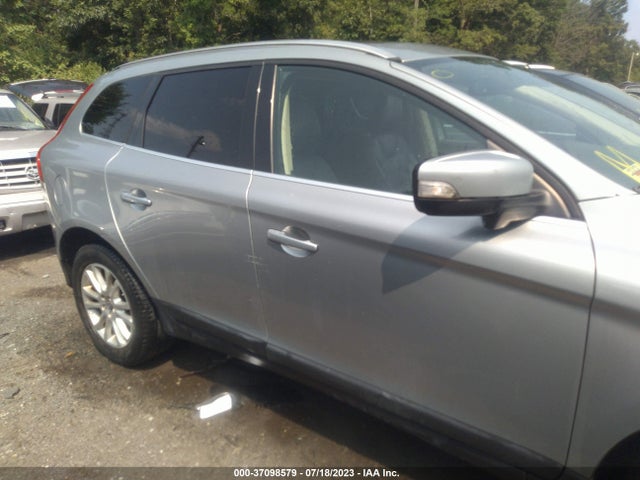 2010 VOLVO XC60 3.0T VIN: YV4992DZXA2124412