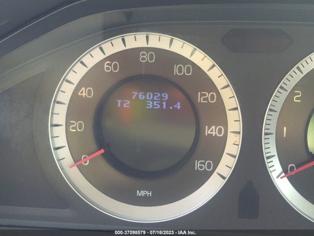 2010 VOLVO XC60 3.0T VIN: YV4992DZXA2124412