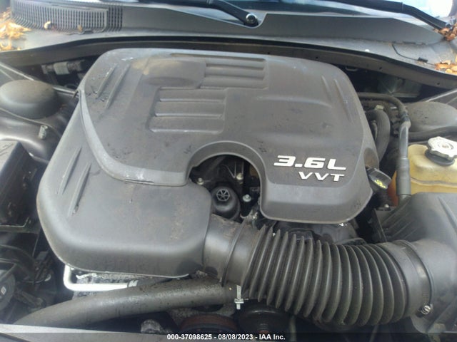 2C3CCABGXKH617915 Chrysler 300 300s