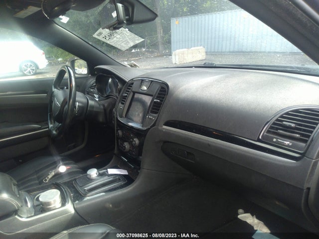 2C3CCABGXKH617915 Chrysler 300 300s