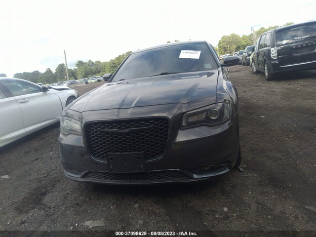 2C3CCABGXKH617915 Chrysler 300 300s