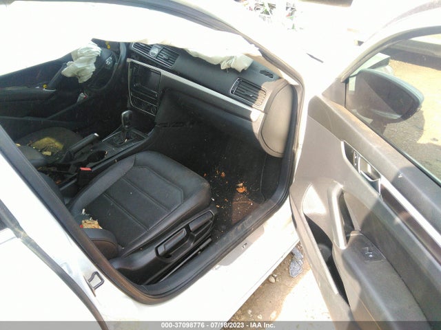 1VWDT7A31HC058474 Volkswagen Passat R-line W/comfort Pkg